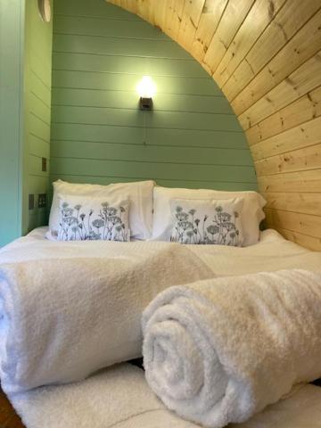 Seaview Lodges At Torlinnhe Fort William Ngoại thất bức ảnh